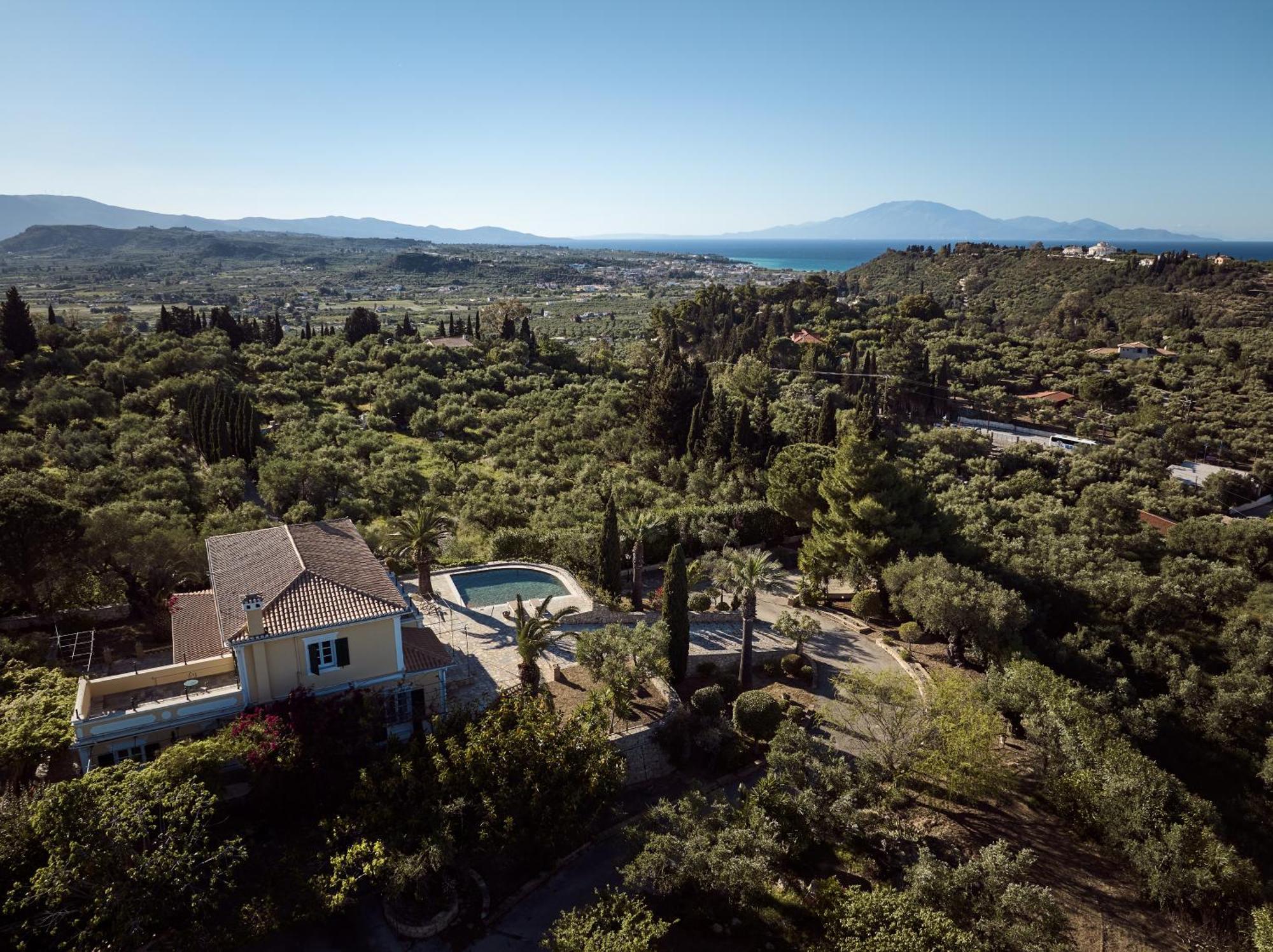 Almeira 4Acre Estate, For Unparalleled Seclusion, By Thinkvilla 자킨토스 타운 외부 사진