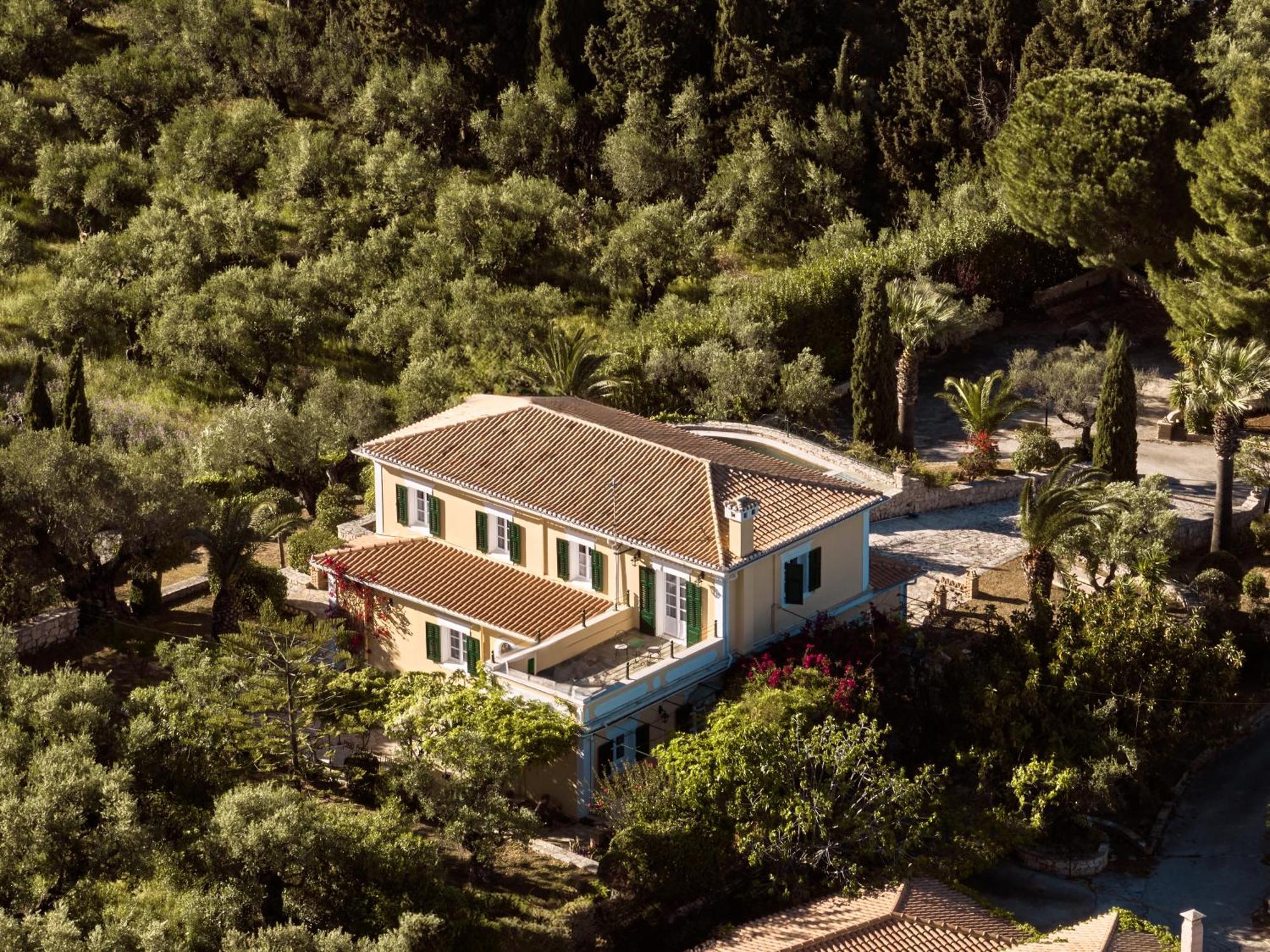 Almeira 4Acre Estate, For Unparalleled Seclusion, By Thinkvilla 자킨토스 타운 외부 사진